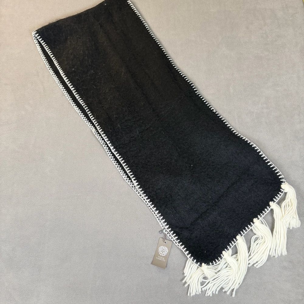 Vince Camuto- Womenโs Black w/ White Tassel Blanket Scarf- NWT
